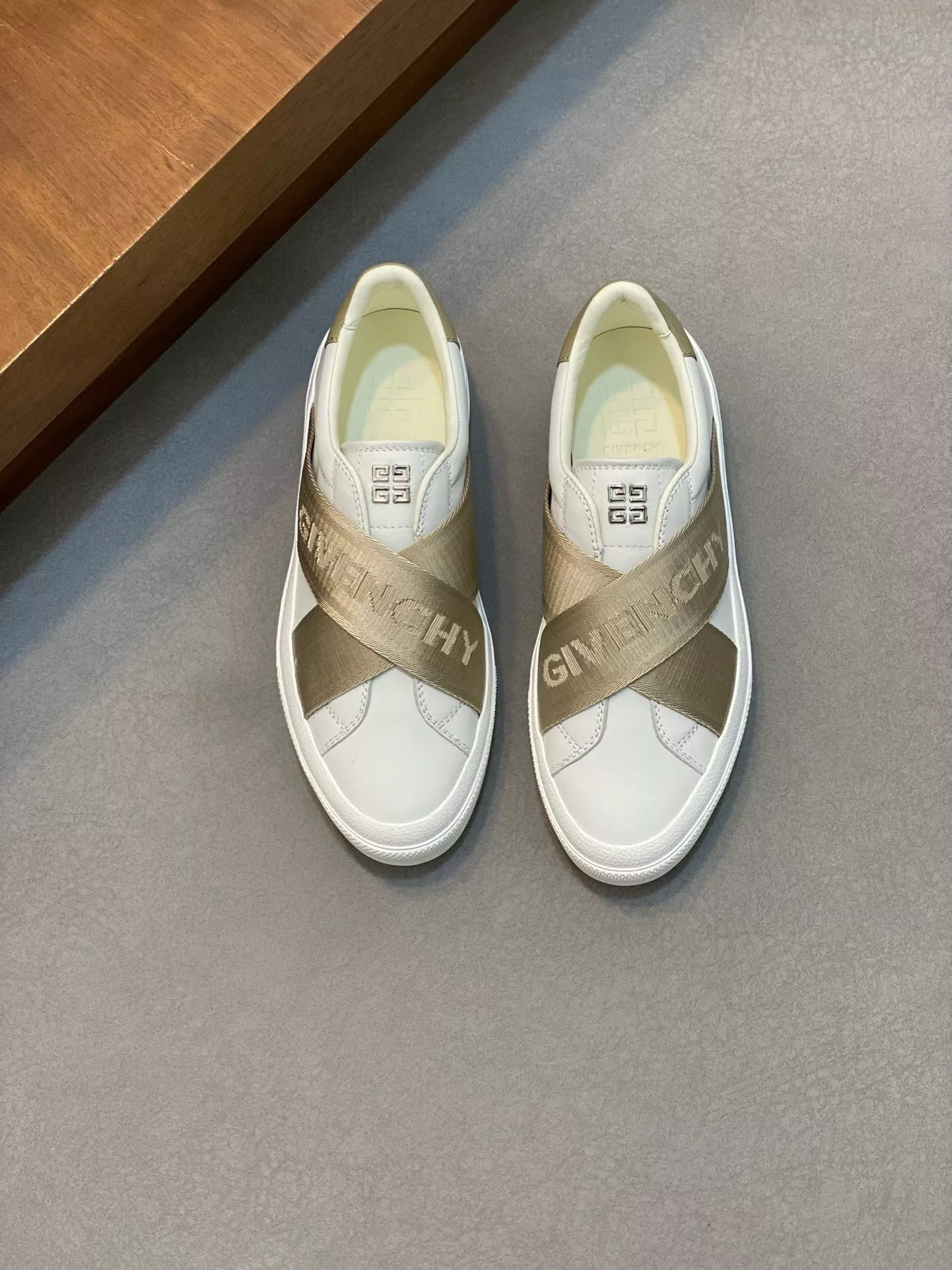 DailyWear 9014 Givenchy Casual Shoes For Men