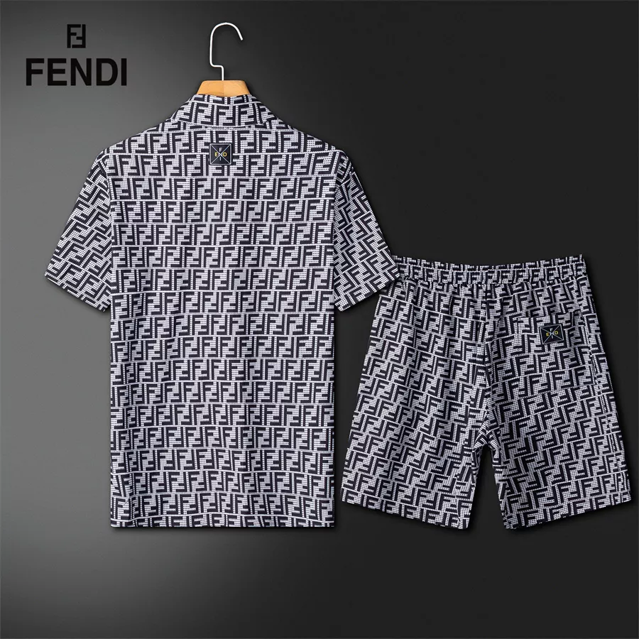 DailyWear 9049 Fendi Tracksuits Short Sleeved For Men