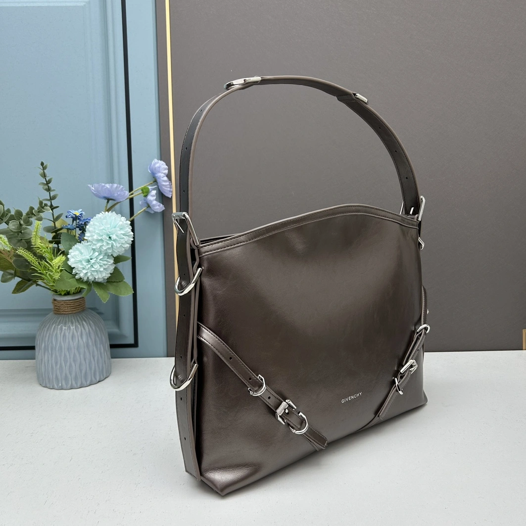 DailyWear 926 Givenchy AAA Quality Shoulder Bags For Women
