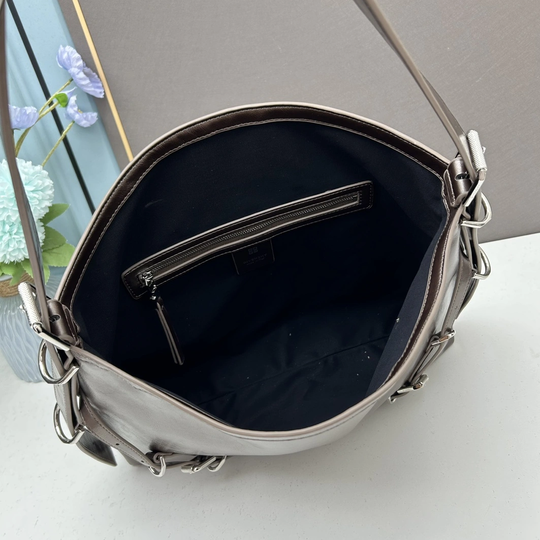 DailyWear 926 Givenchy AAA Quality Shoulder Bags For Women