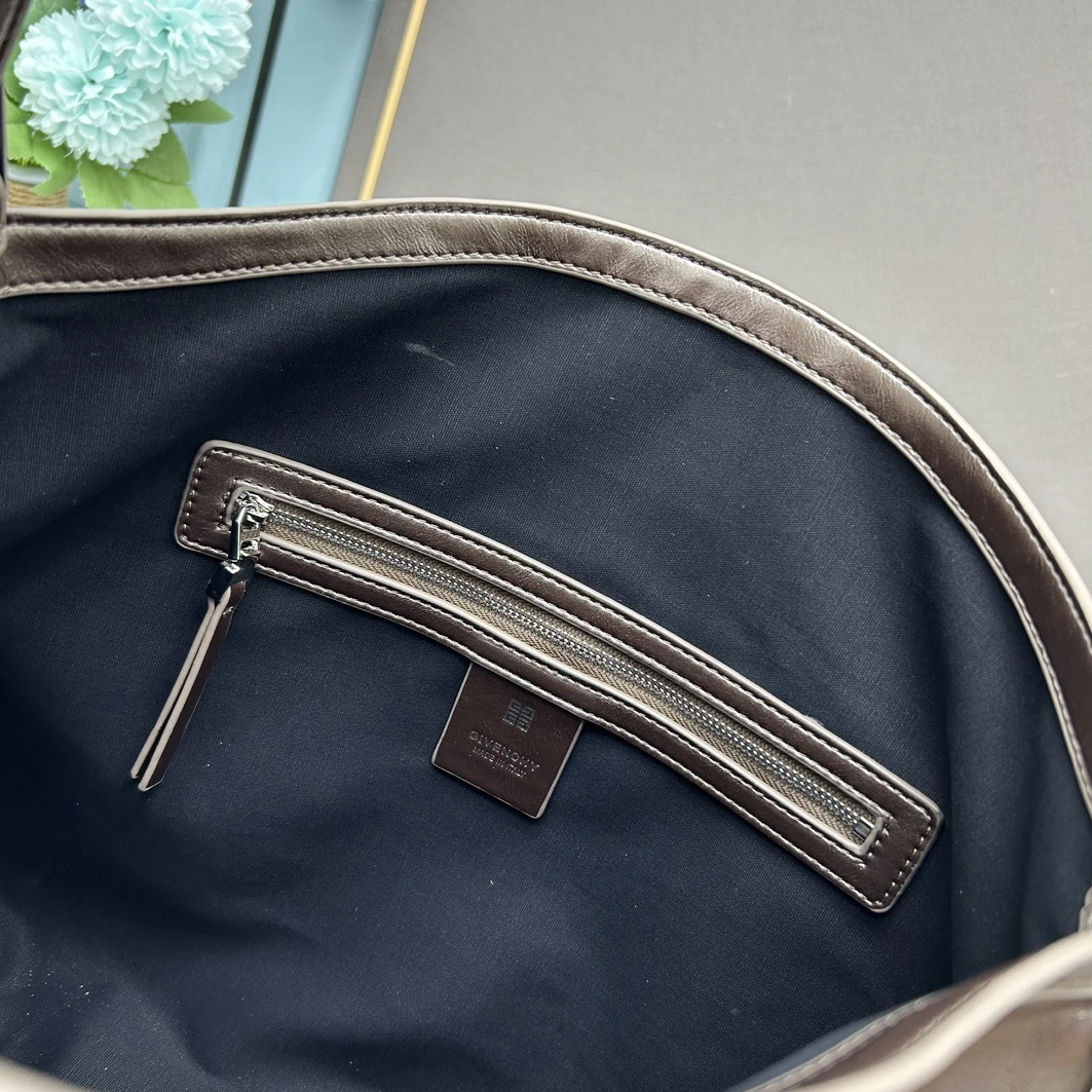 DailyWear 926 Givenchy AAA Quality Shoulder Bags For Women