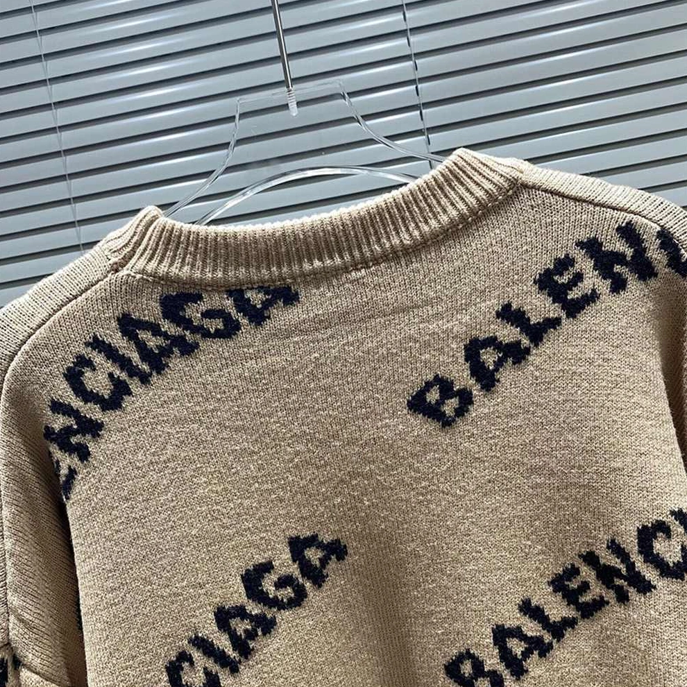 DailyWear 9282 Balenciaga Sweaters Long Sleeved For Unisex