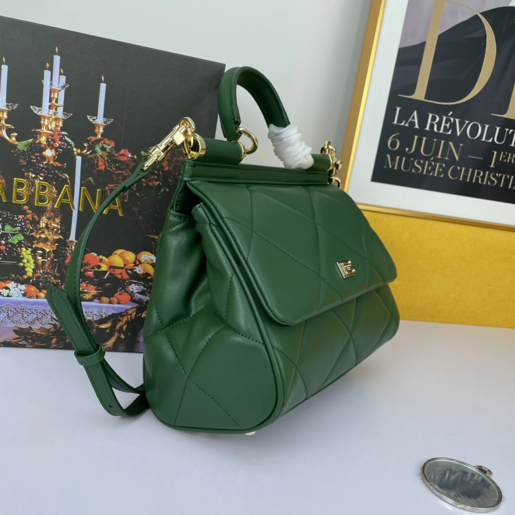 Dolce & Gabbana AAA Quality Handbags For Women Durable 5431