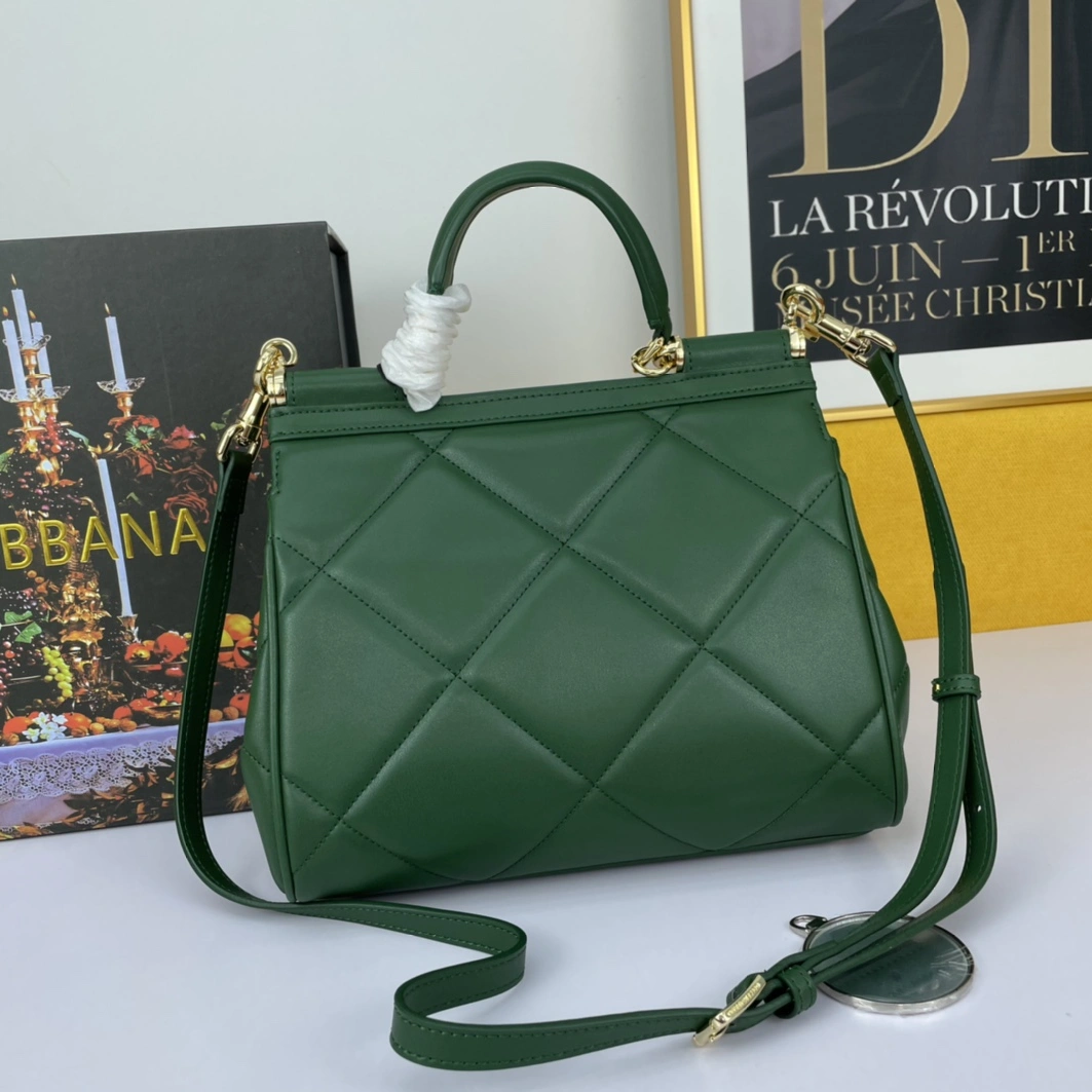 Dolce & Gabbana AAA Quality Handbags For Women Durable 5431