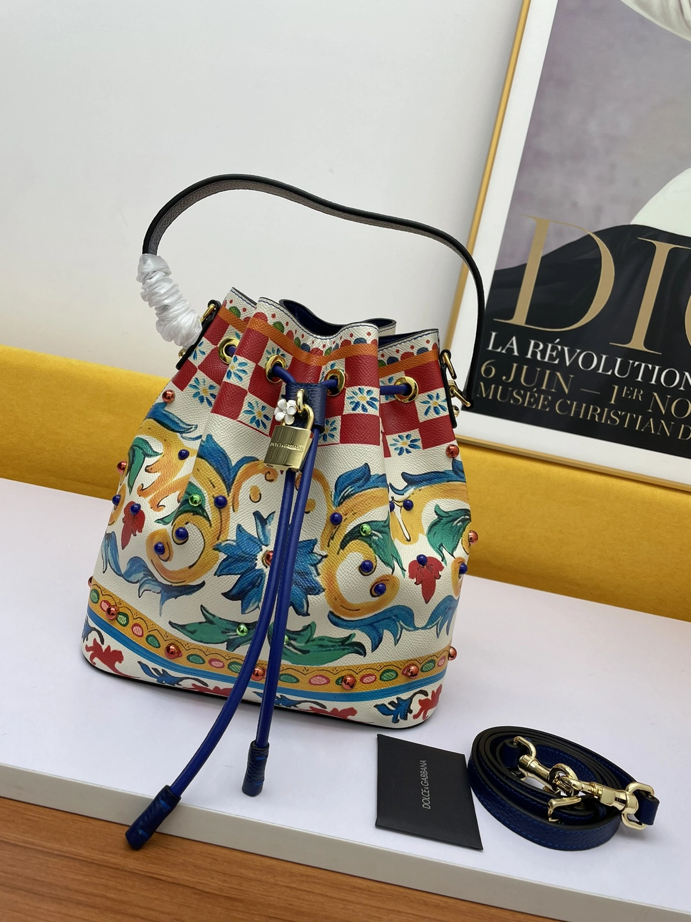 Dolce & Gabbana AAA Quality Handbags For Women Durable 6194