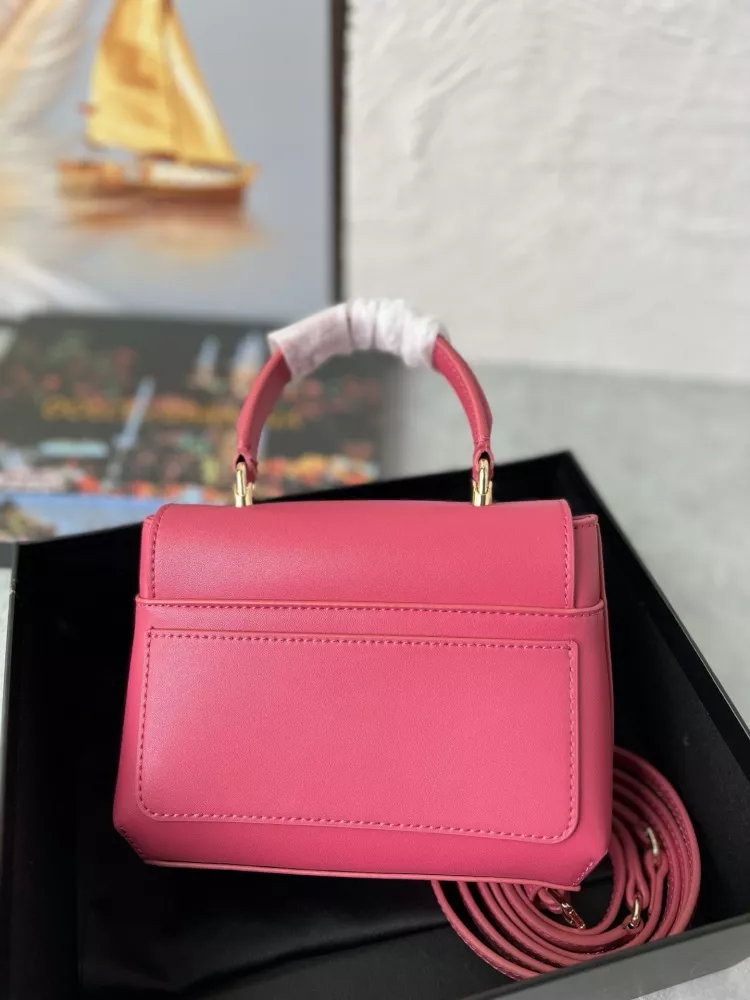 Dolce & Gabbana AAA Quality Handbags For Women Durable 853
