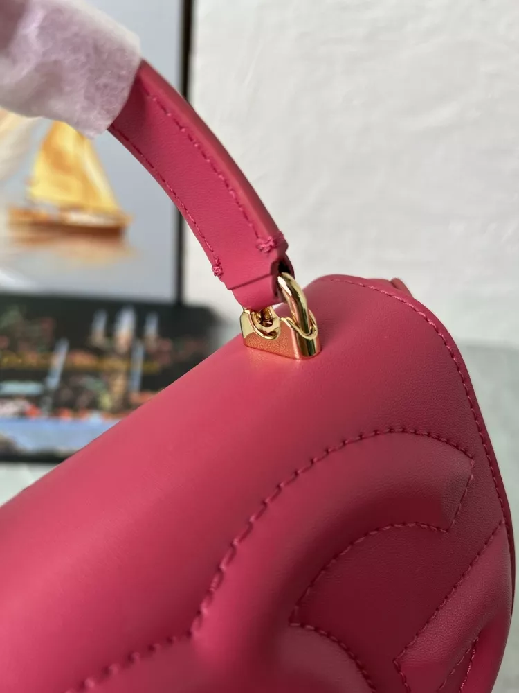 Dolce & Gabbana AAA Quality Handbags For Women Durable 853