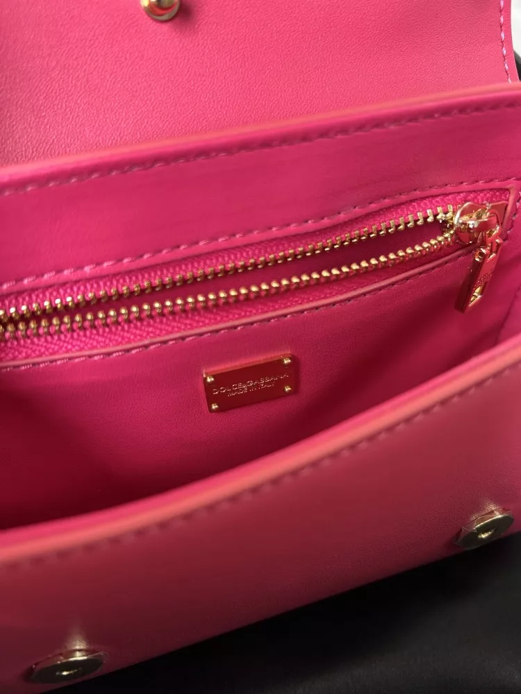 Dolce & Gabbana AAA Quality Handbags For Women Durable 853