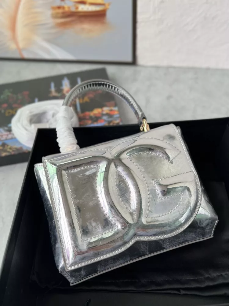 Dolce & Gabbana AAA Quality Handbags For Women EasyMatch 4021