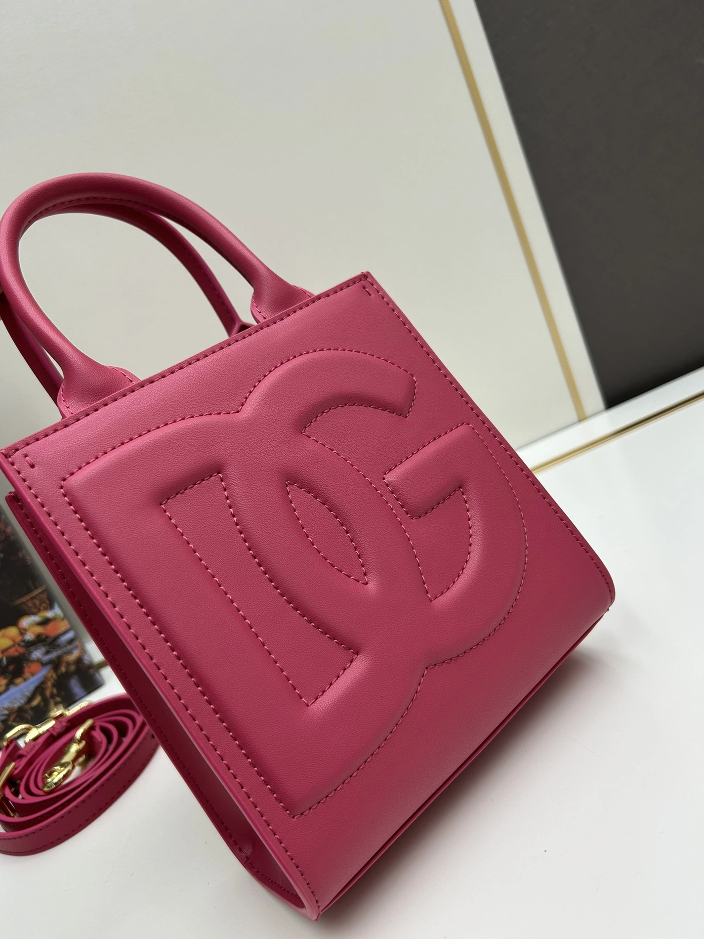 Dolce & Gabbana AAA Quality Handbags For Women EasyMatch 5413