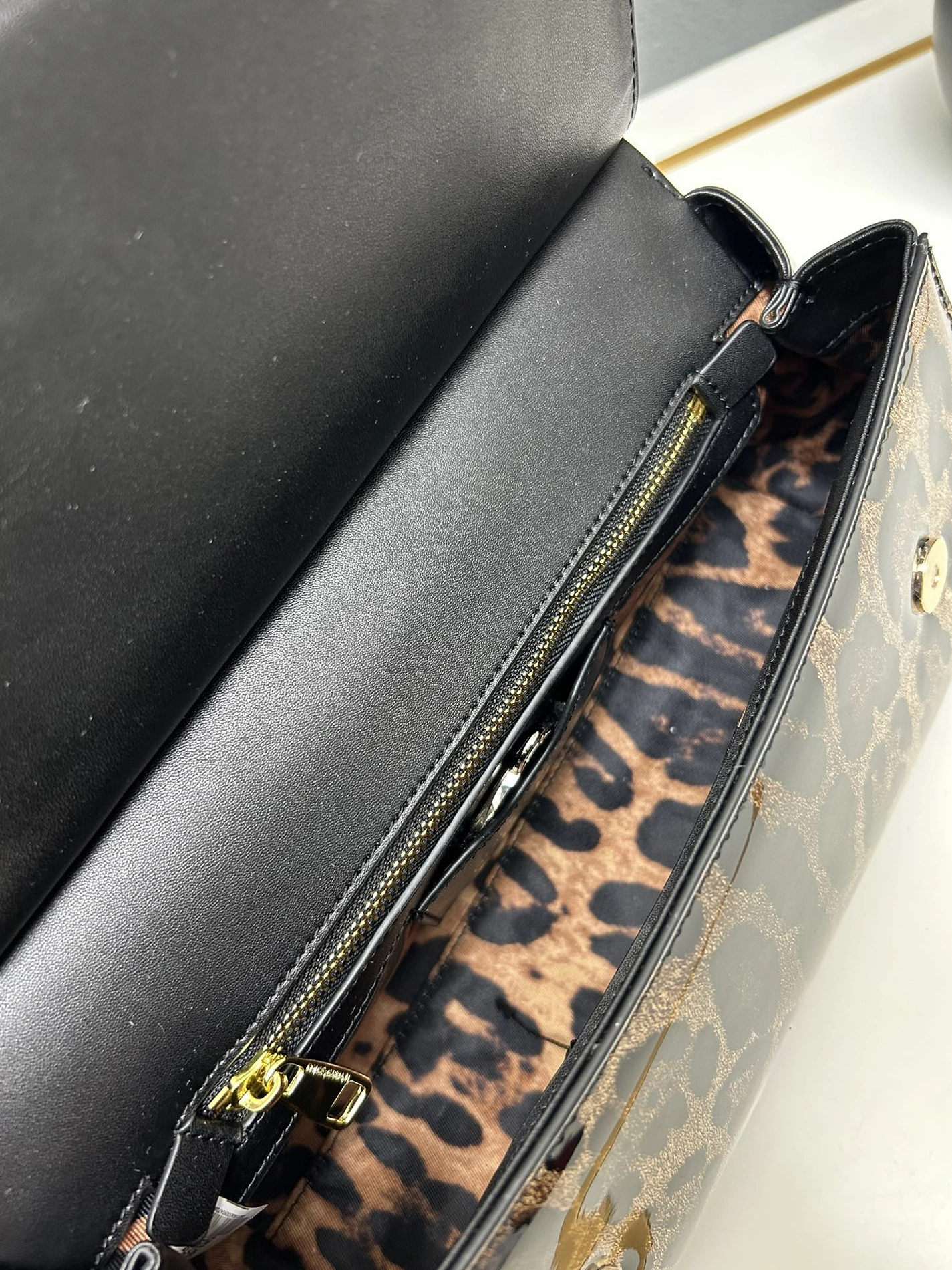 Dolce & Gabbana AAA Quality Handbags For Women Efficient 9461
