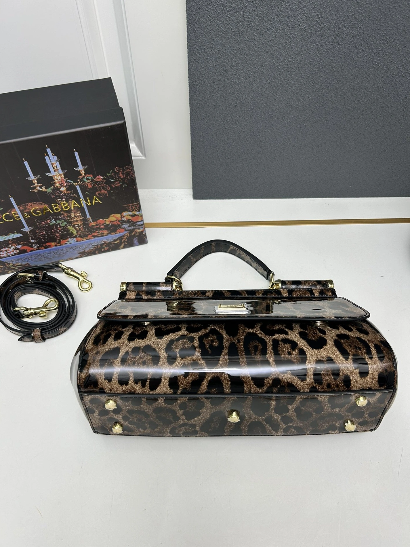Dolce & Gabbana AAA Quality Handbags For Women Efficient 998