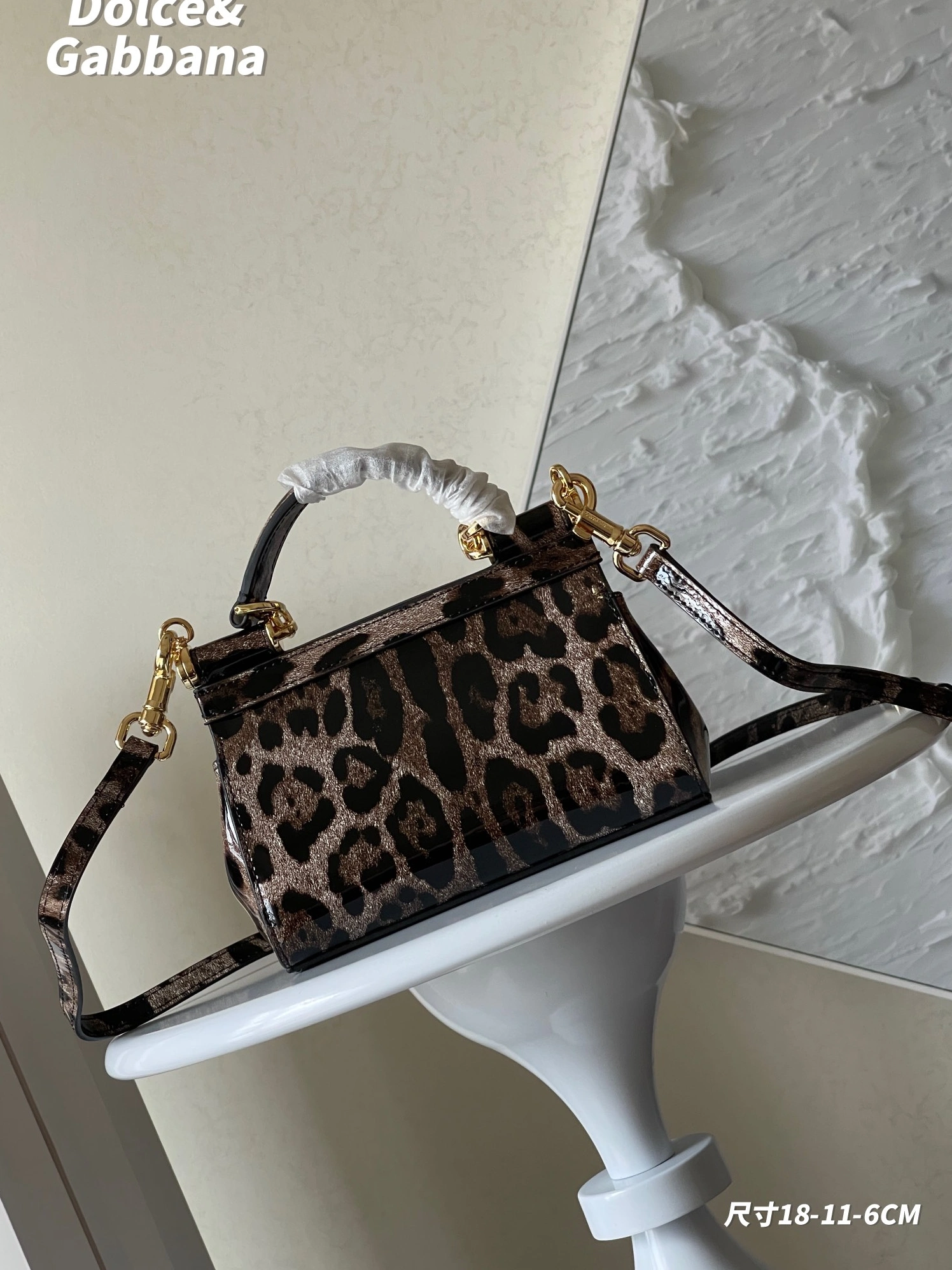 Dolce & Gabbana AAA Quality Handbags For Women Functional 200