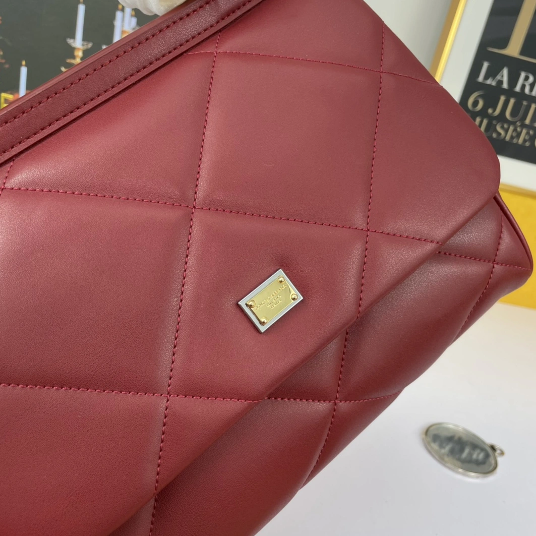 Dolce & Gabbana AAA Quality Handbags For Women GoodFit 4507
