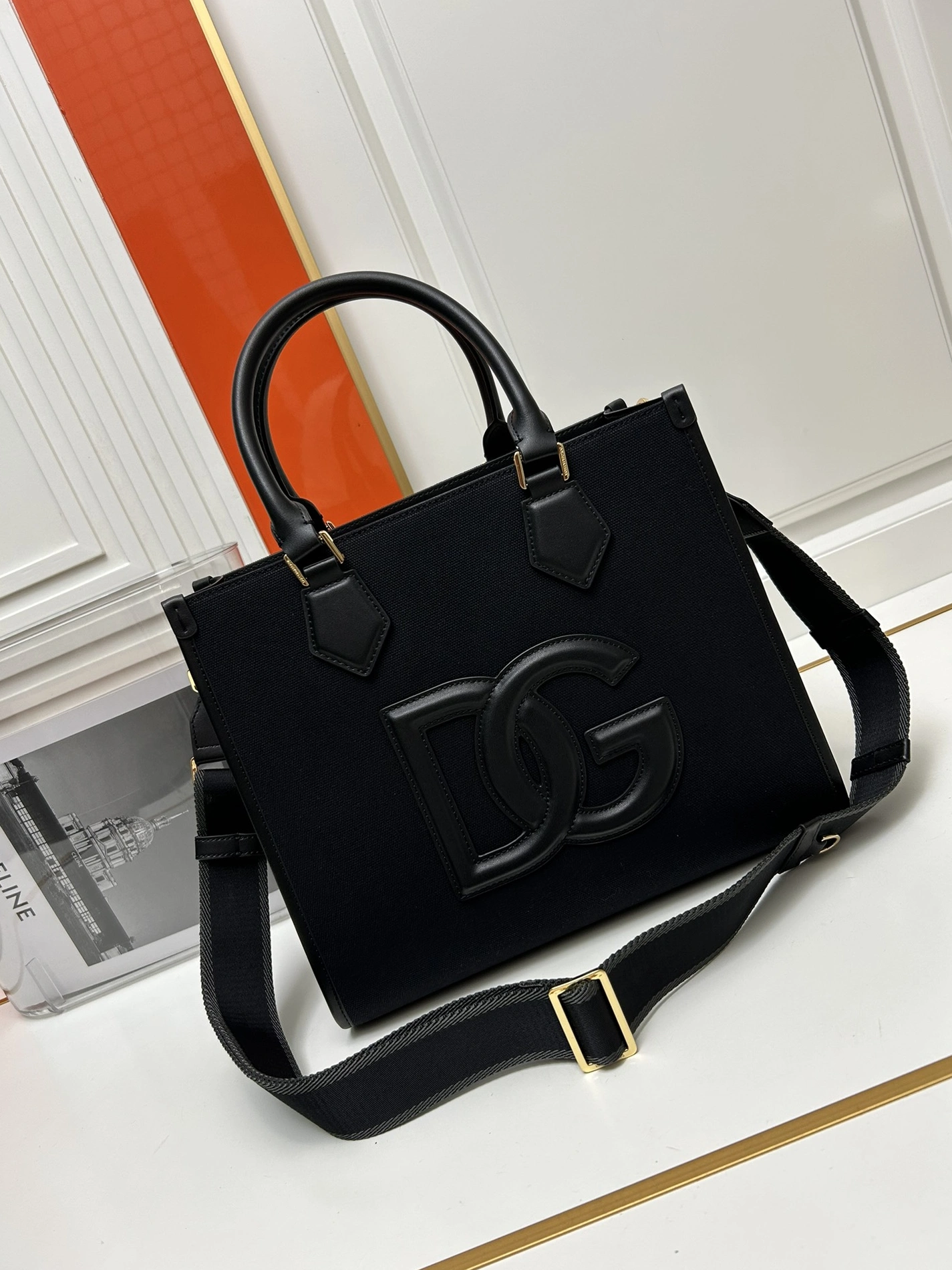 Dolce & Gabbana AAA Quality Handbags For Women Lightweight 3479