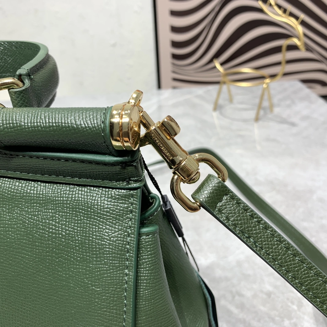 Dolce & Gabbana AAA Quality Handbags For Women Soft 1877
