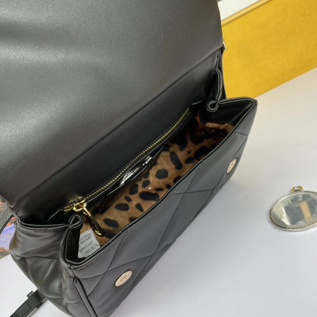 Dolce & Gabbana AAA Quality Handbags For Women Soft 5090