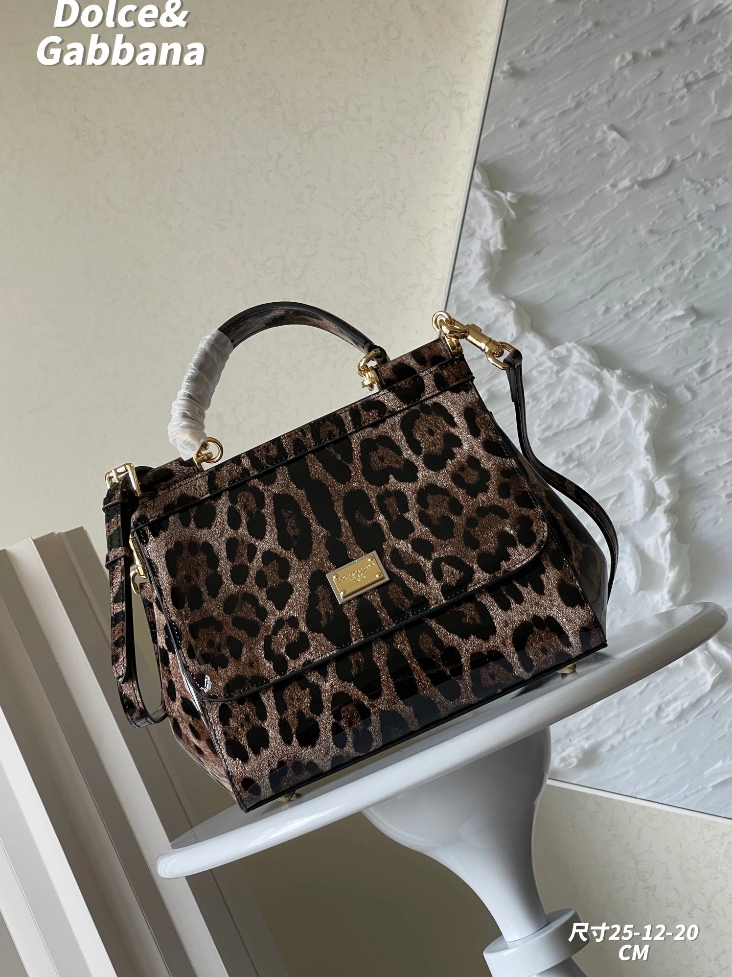 Dolce & Gabbana AAA Quality Handbags For Women Stylish 8915