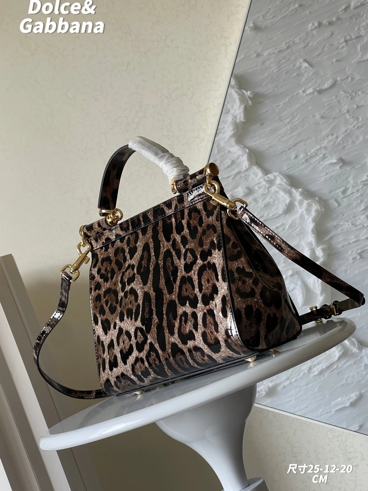 Dolce & Gabbana AAA Quality Handbags For Women Stylish 8915