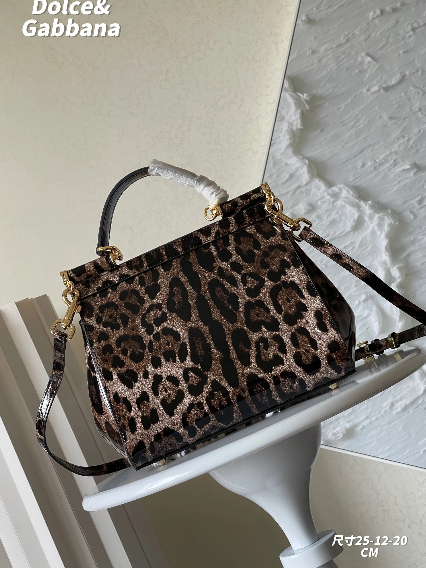 Dolce & Gabbana AAA Quality Handbags For Women Stylish 8915