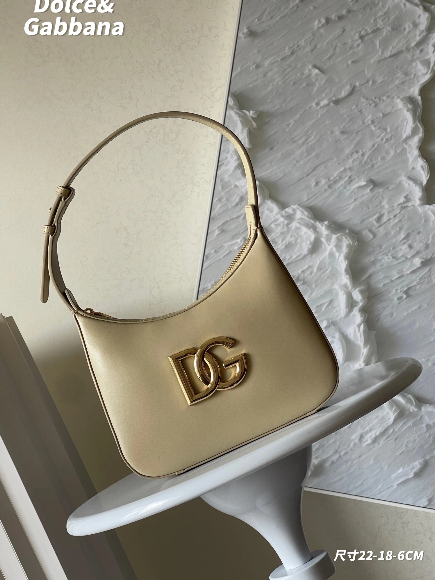 Dolce & Gabbana AAA Quality Shoulder Bags For Women Elegant 278