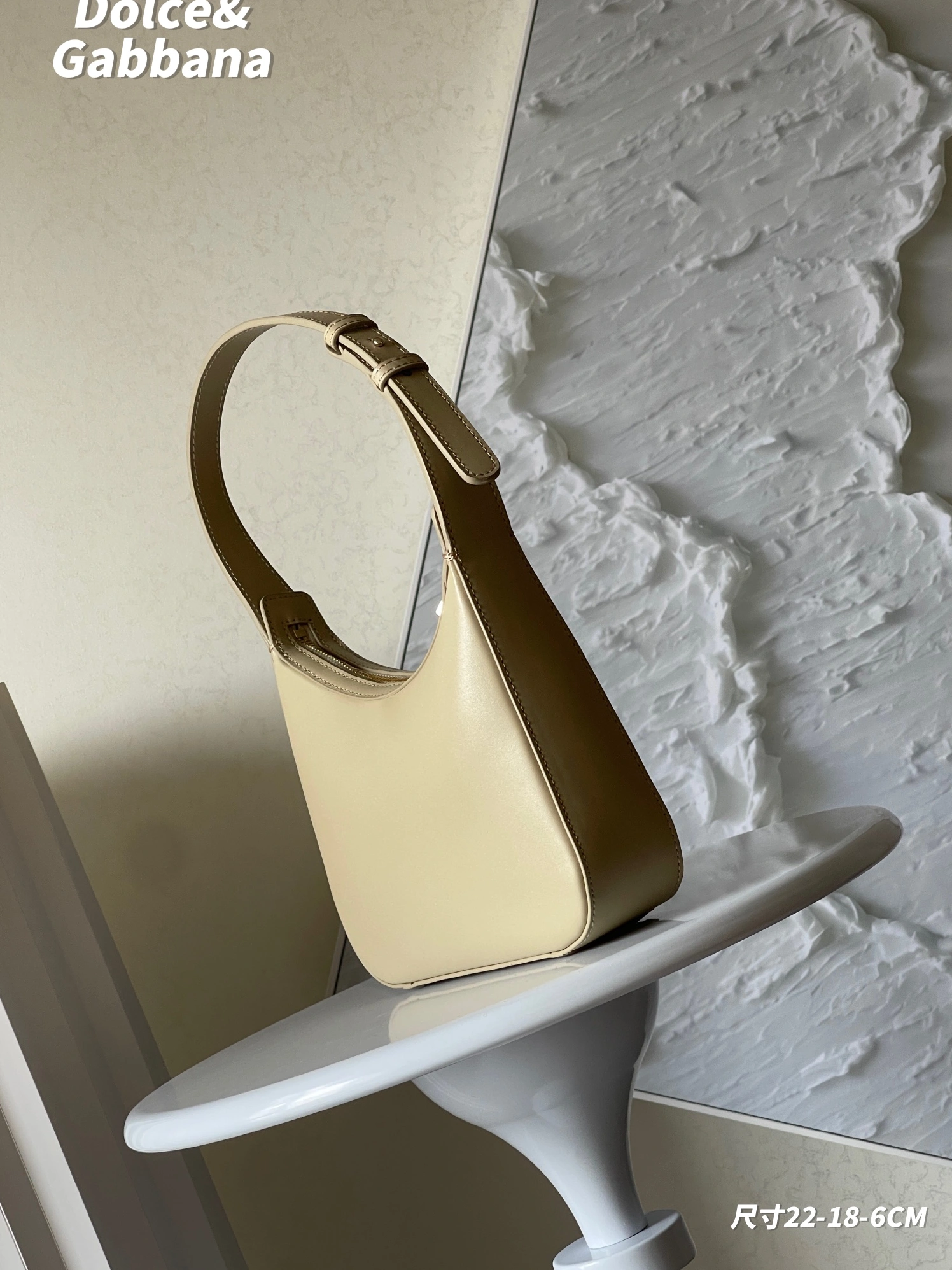 Dolce & Gabbana AAA Quality Shoulder Bags For Women Elegant 278