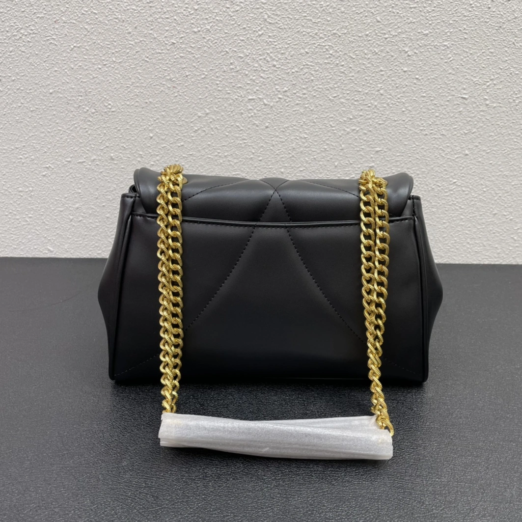 Dolce & Gabbana AAA Quality Shoulder Bags For Women WellDesigned 8454