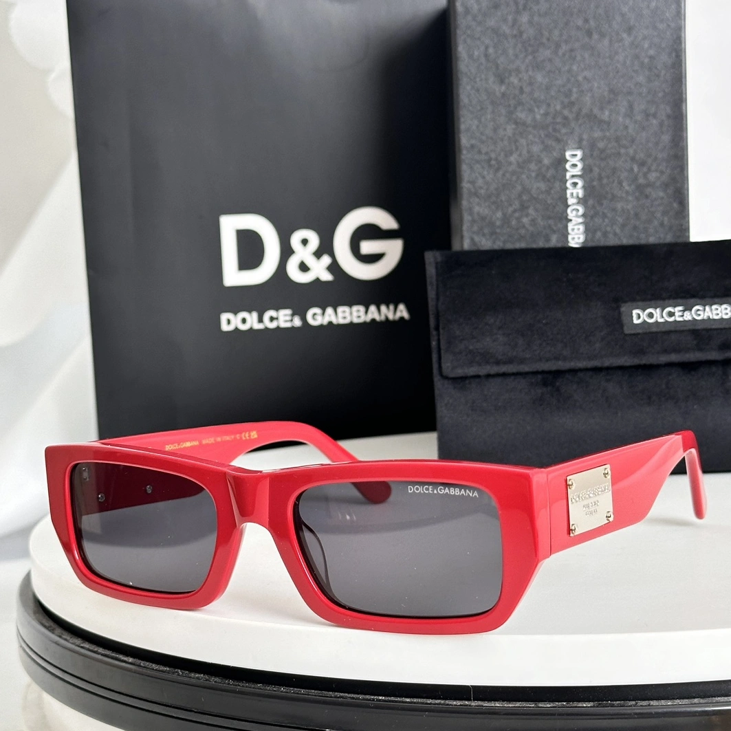 Dolce & Gabbana AAA Quality Sunglasses Breathable 8244