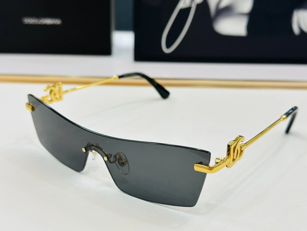 Dolce & Gabbana AAA Quality Sunglasses Cozy 8669