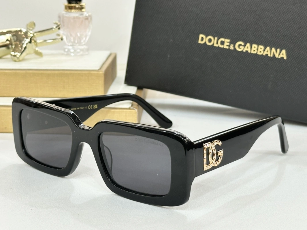 Dolce & Gabbana AAA Quality Sunglasses Fashionable 9237