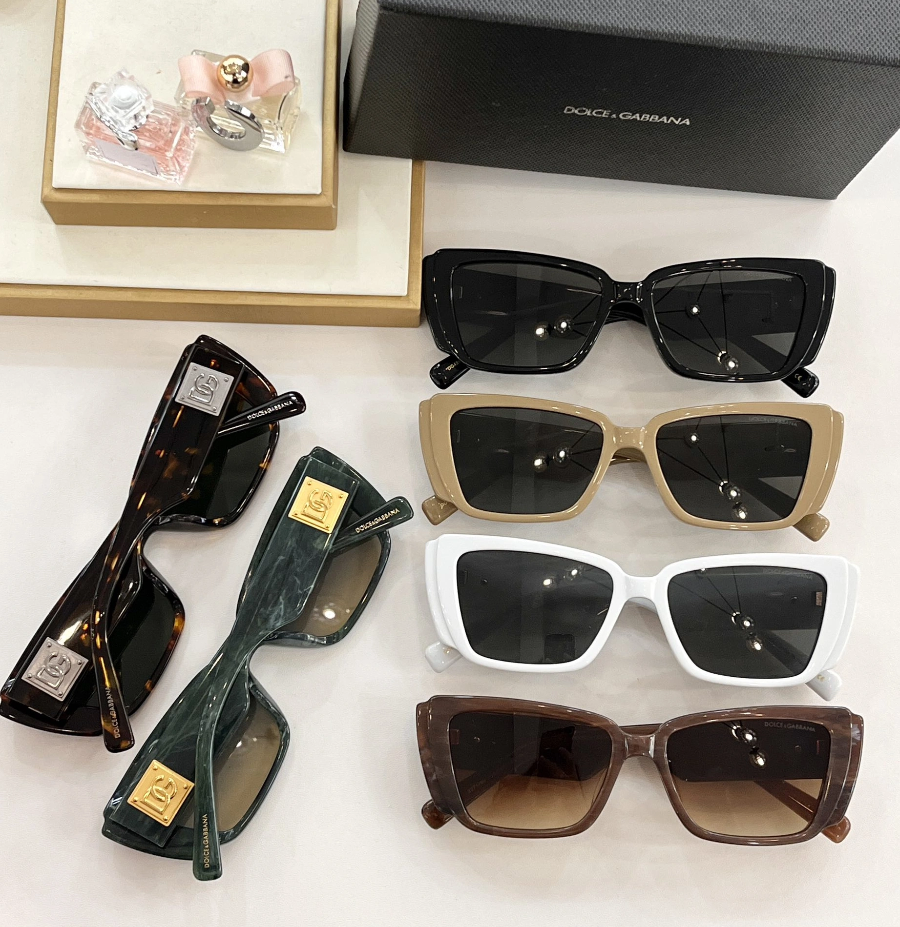 Dolce & Gabbana AAA Quality Sunglasses Popular 5712
