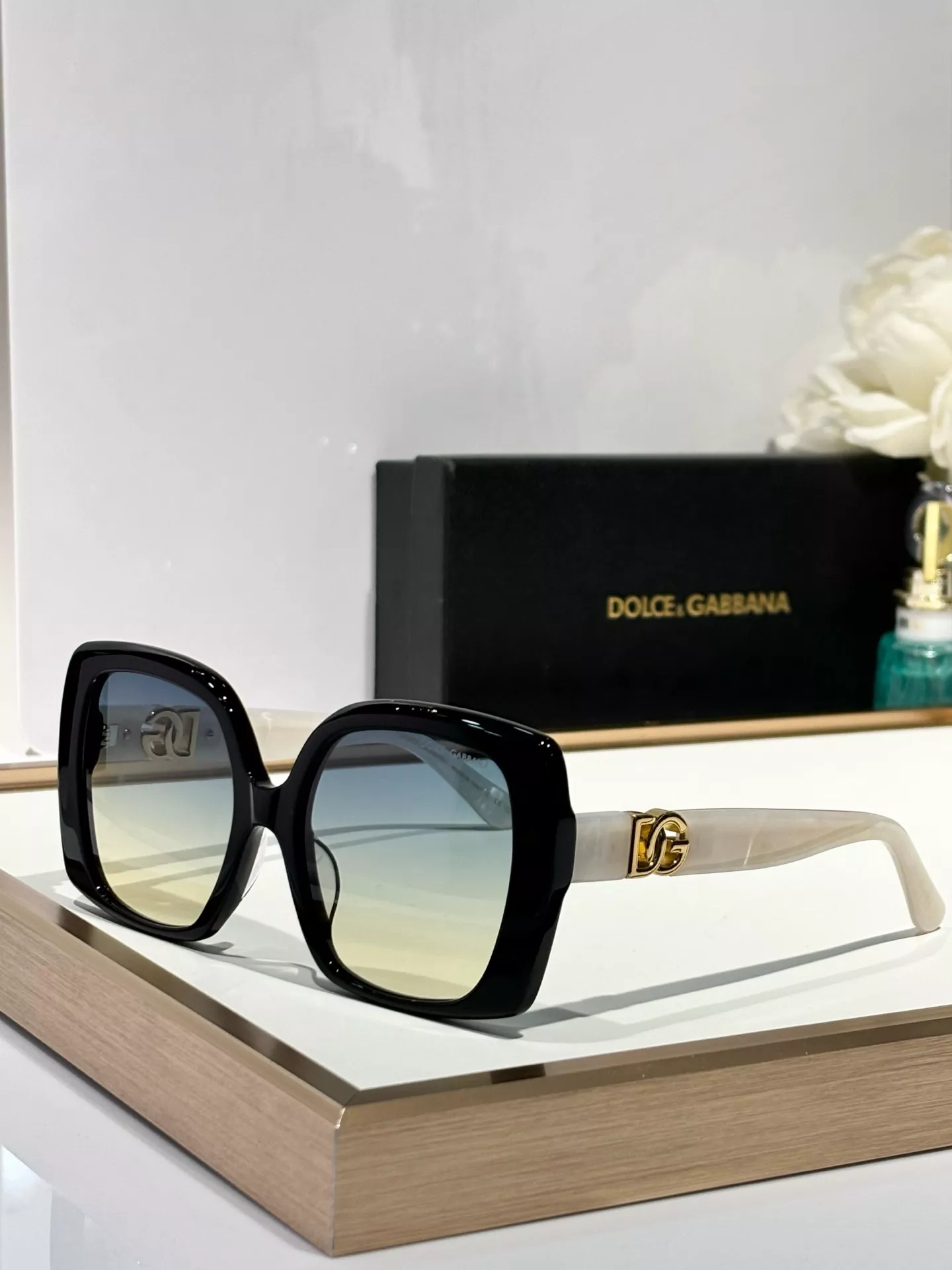 Dolce & Gabbana AAA Quality Sunglasses Refined 9716