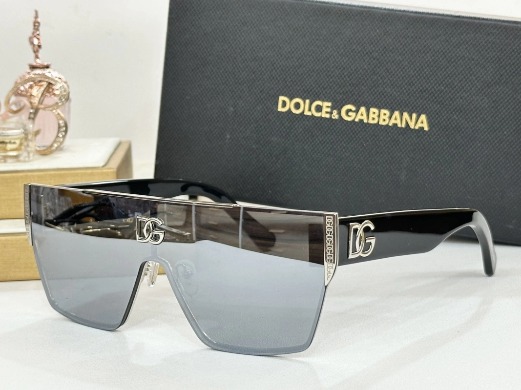 Dolce & Gabbana AAA Quality Sunglasses Reliable 8809