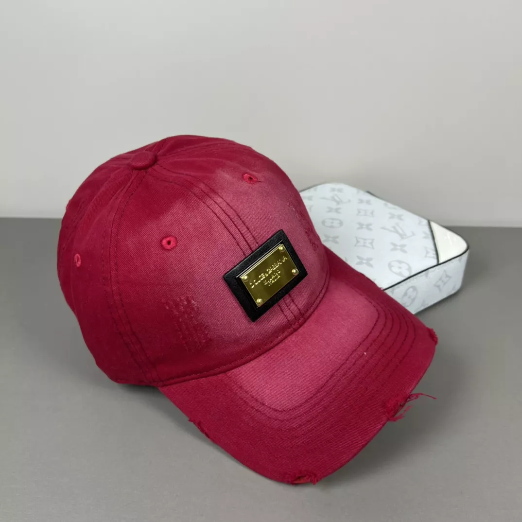 Dolce & Gabbana Caps Cozy 6364
