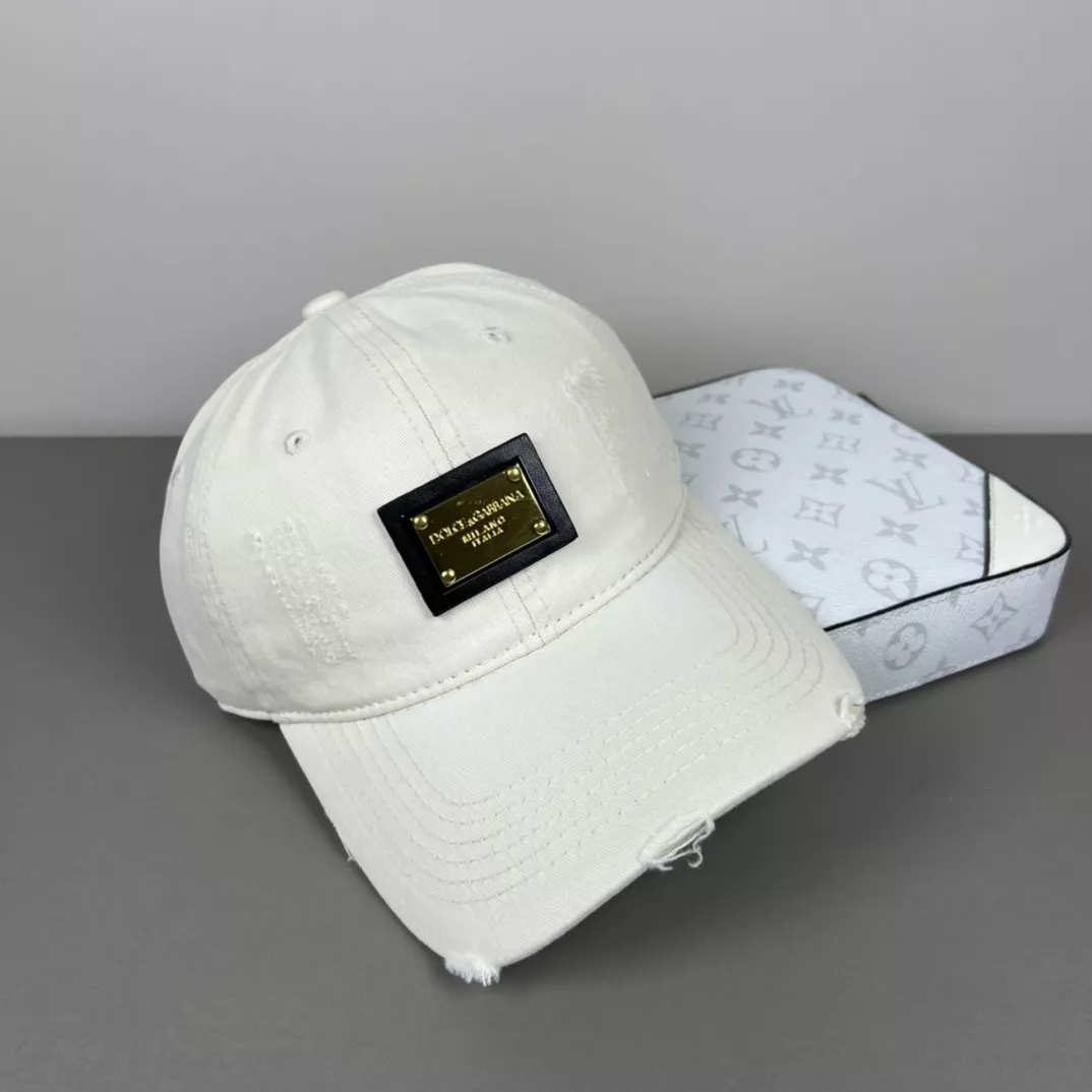 Dolce & Gabbana Caps Lightweight 5262