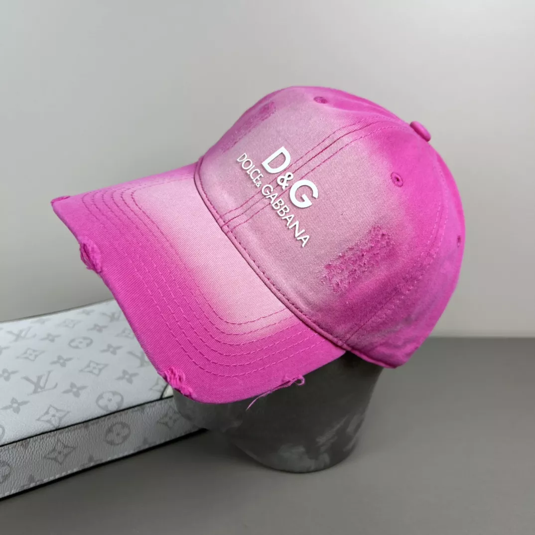 Dolce & Gabbana Caps Stylish 2988