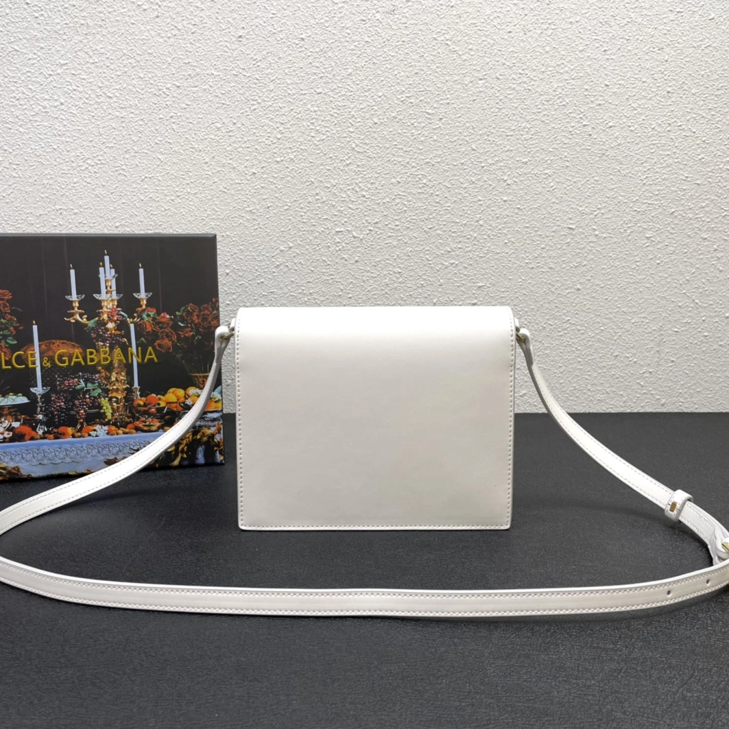 Dolce & Gabbana D&G AAA Quality Messenger Bags For Women Bold 6772