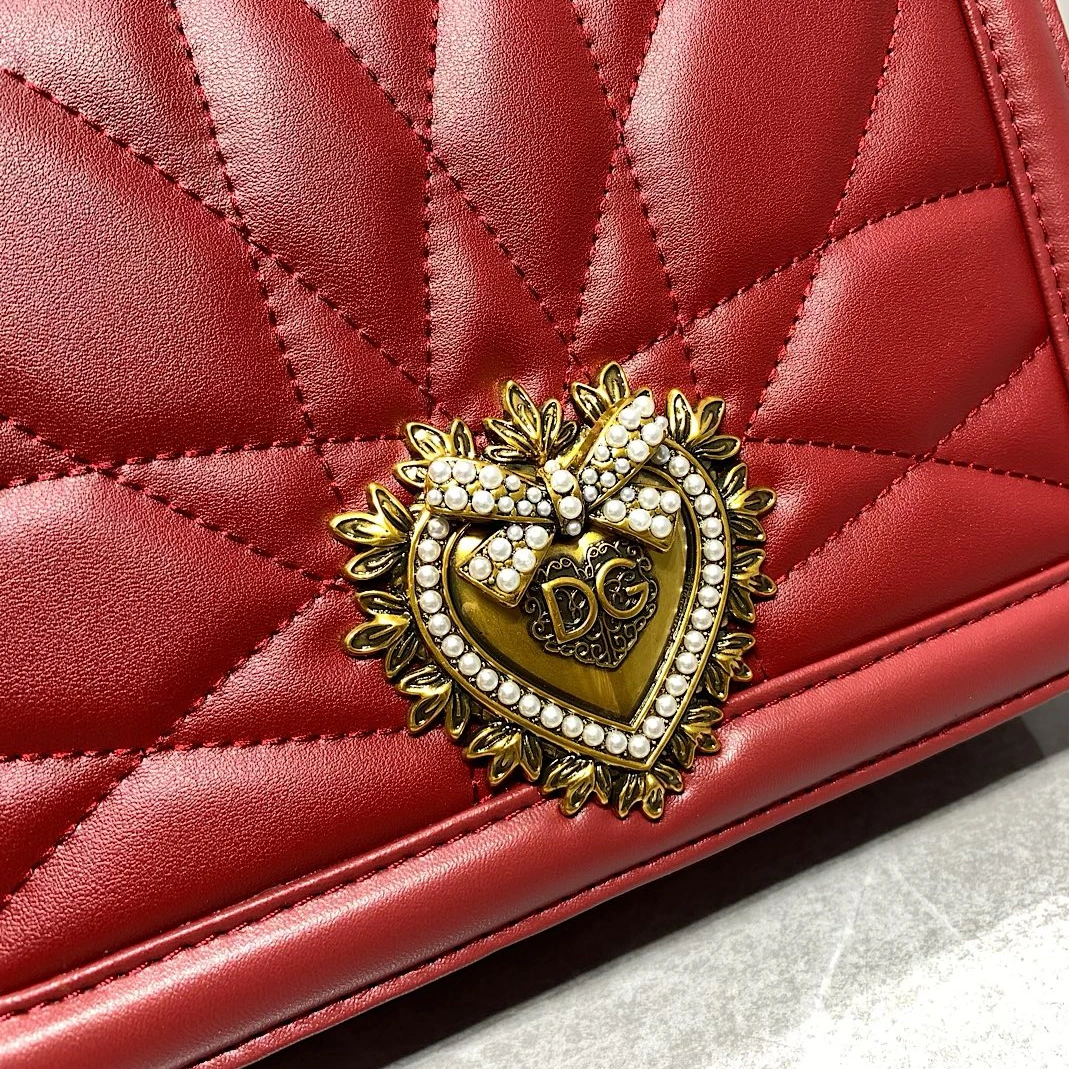 Dolce & Gabbana D&G AAA Quality Messenger Bags For Women Bright 6235