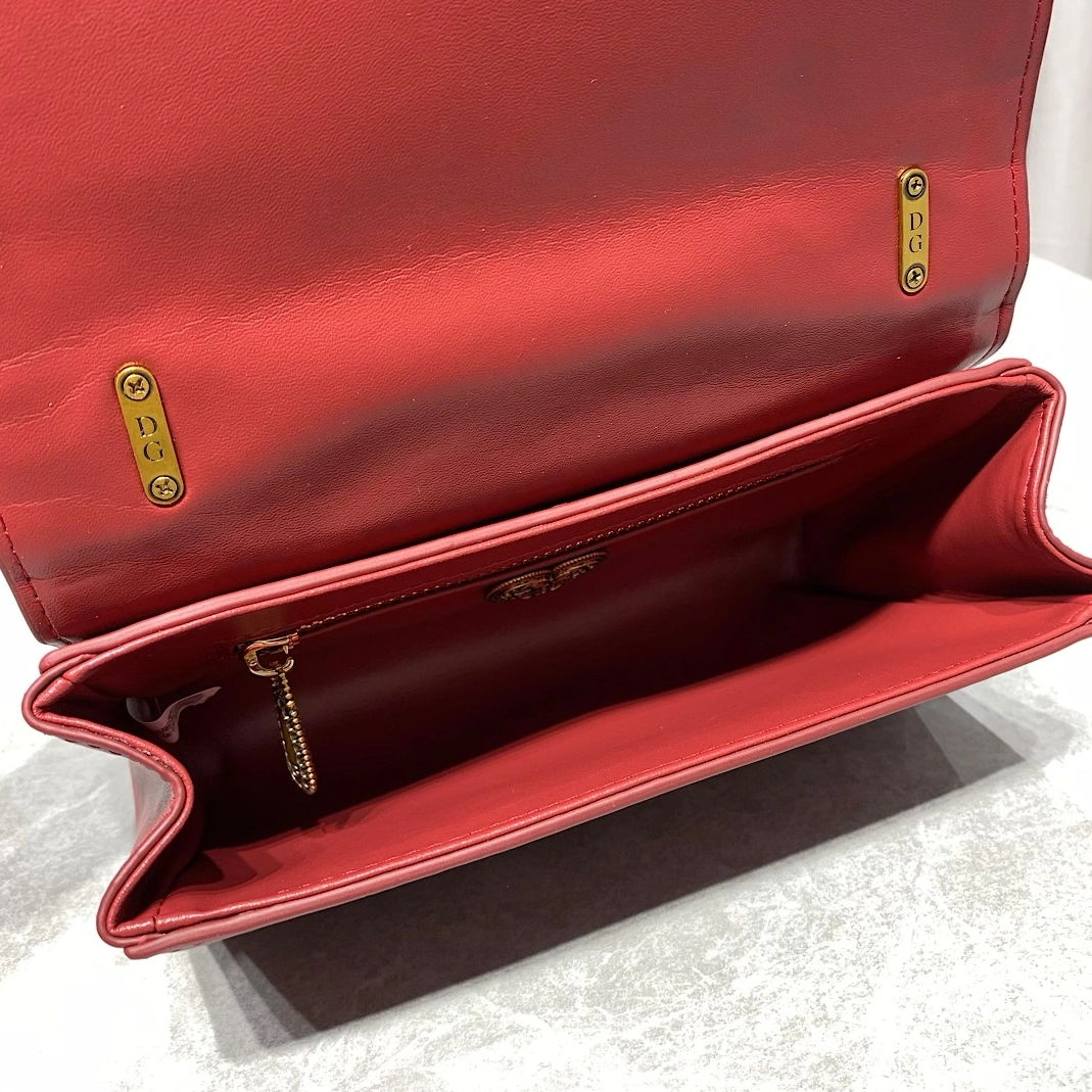 Dolce & Gabbana D&G AAA Quality Messenger Bags For Women Bright 6235