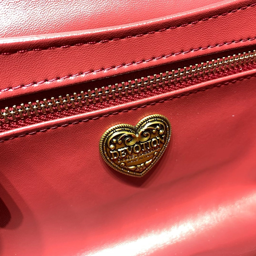 Dolce & Gabbana D&G AAA Quality Messenger Bags For Women Bright 6235