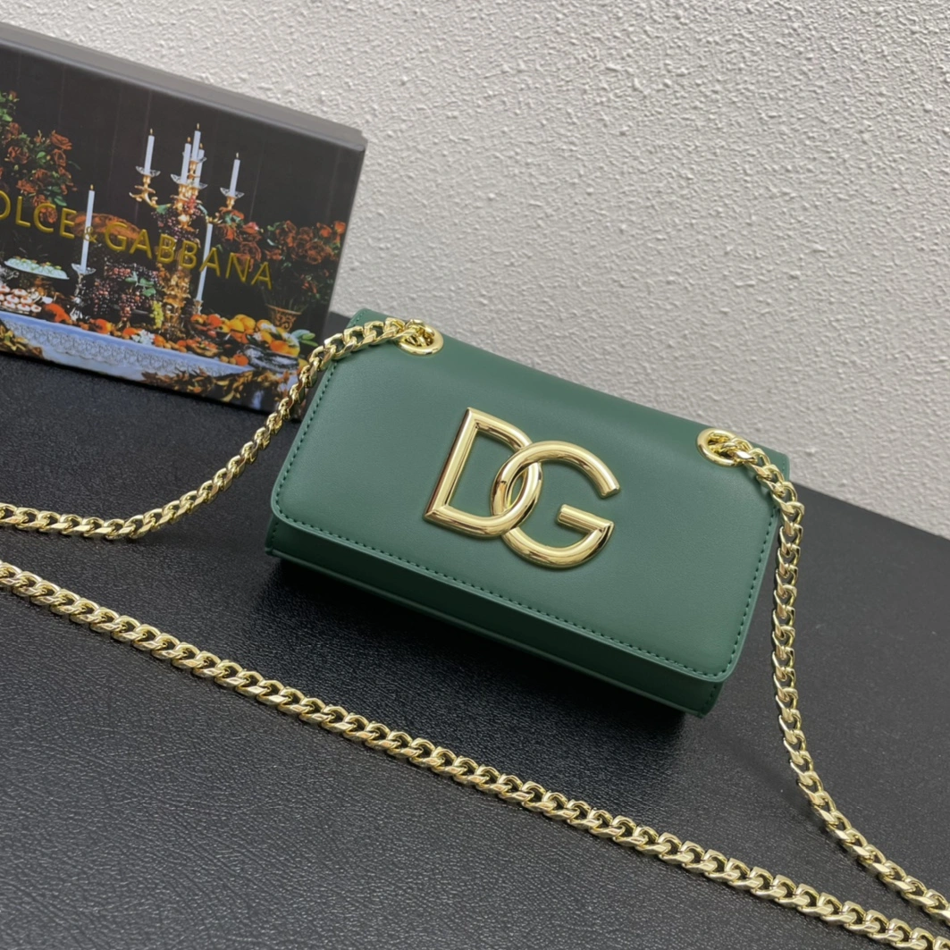 Dolce & Gabbana D&G AAA Quality Messenger Bags For Women Comfortable 7438