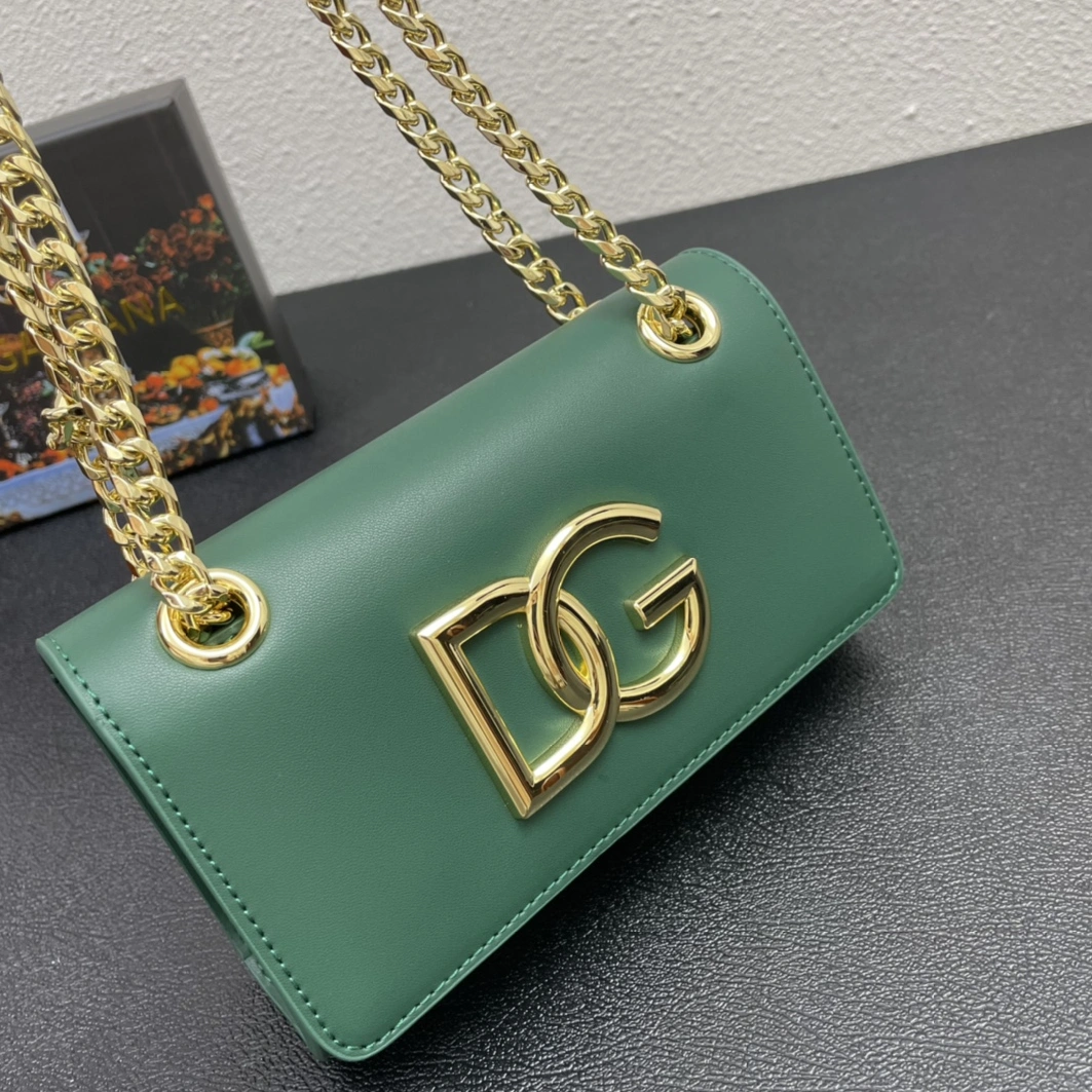 Dolce & Gabbana D&G AAA Quality Messenger Bags For Women Comfortable 7438