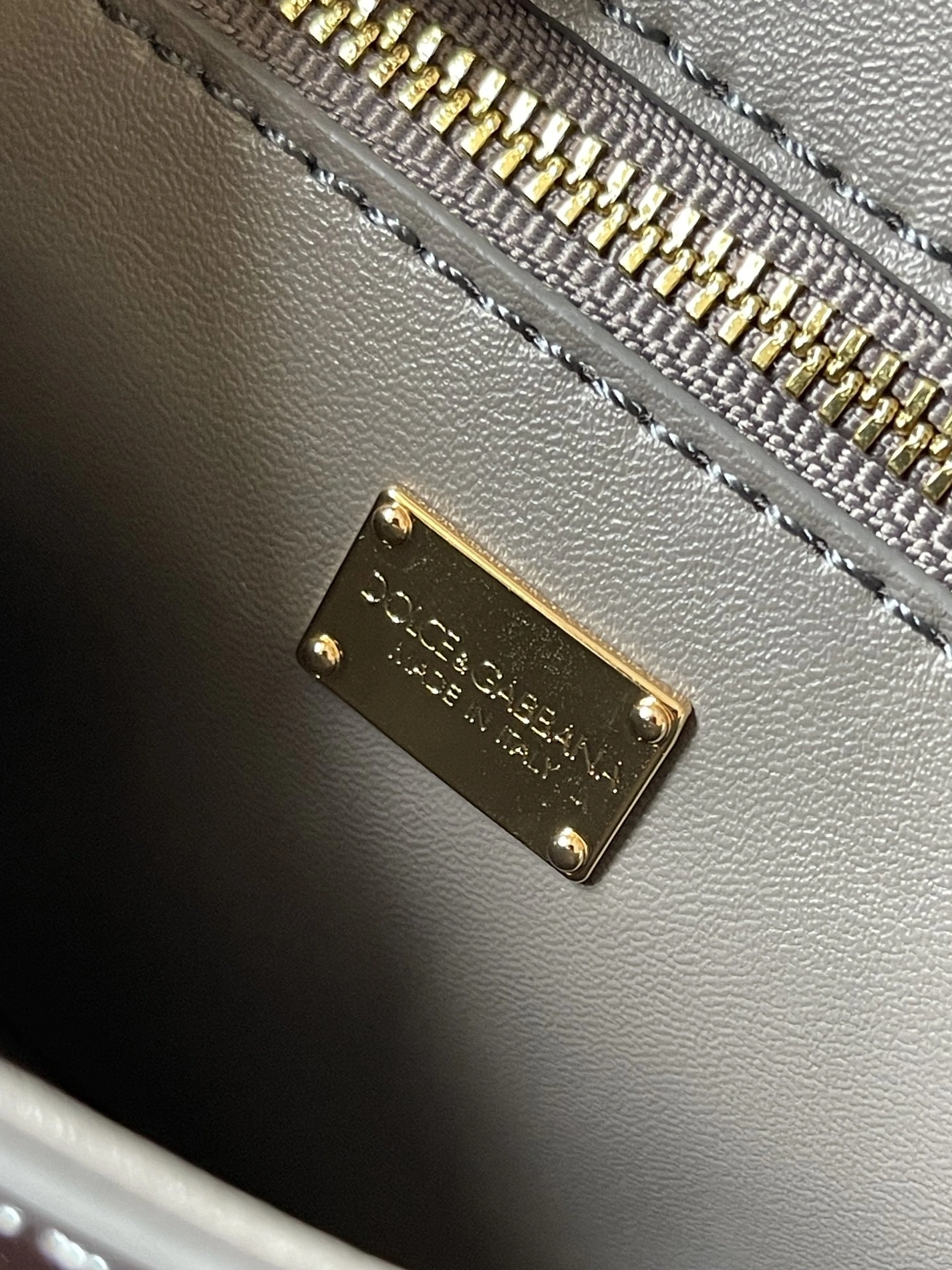 Dolce & Gabbana D&G AAA Quality Messenger Bags For Women Efficient 5058