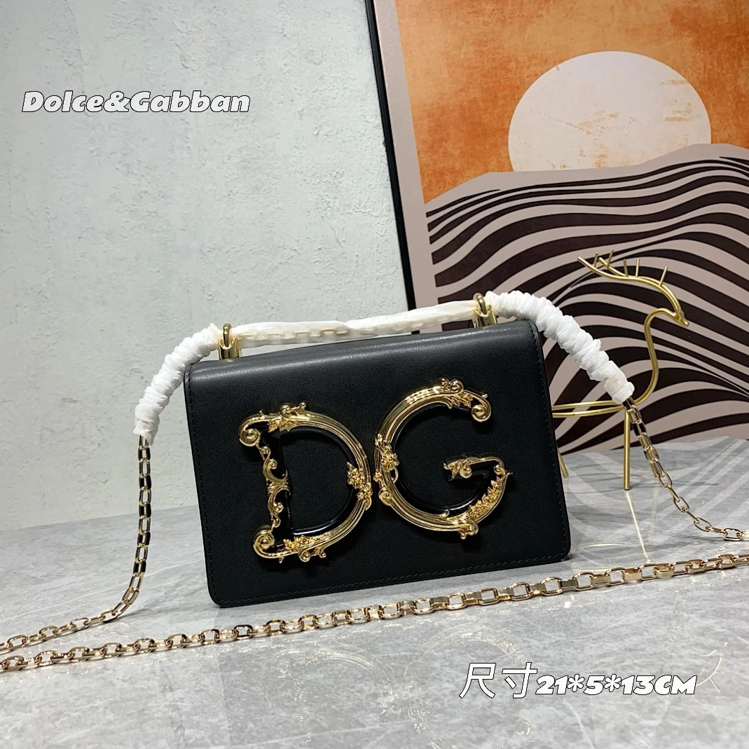 Dolce & Gabbana D&G AAA Quality Messenger Bags For Women Functional 3271