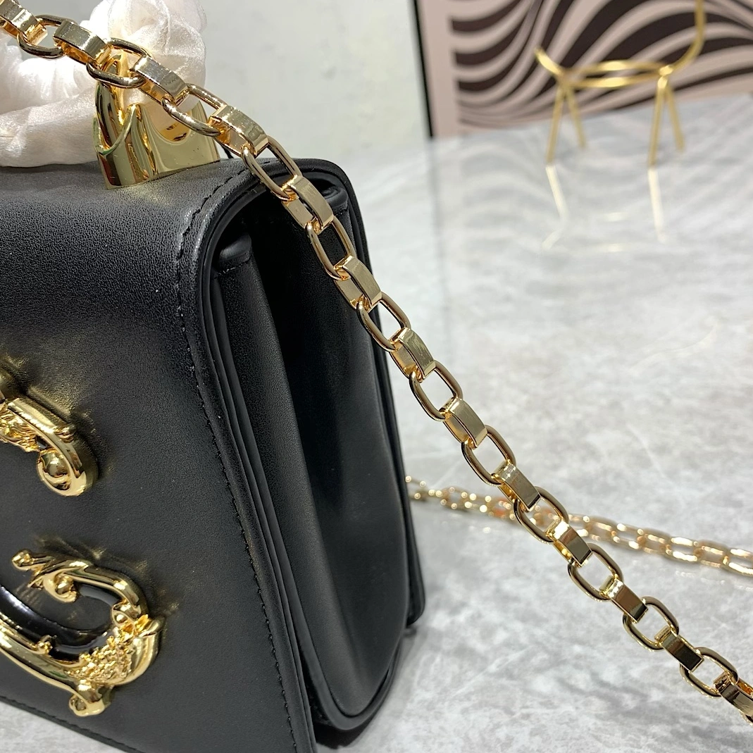 Dolce & Gabbana D&G AAA Quality Messenger Bags For Women Functional 3271