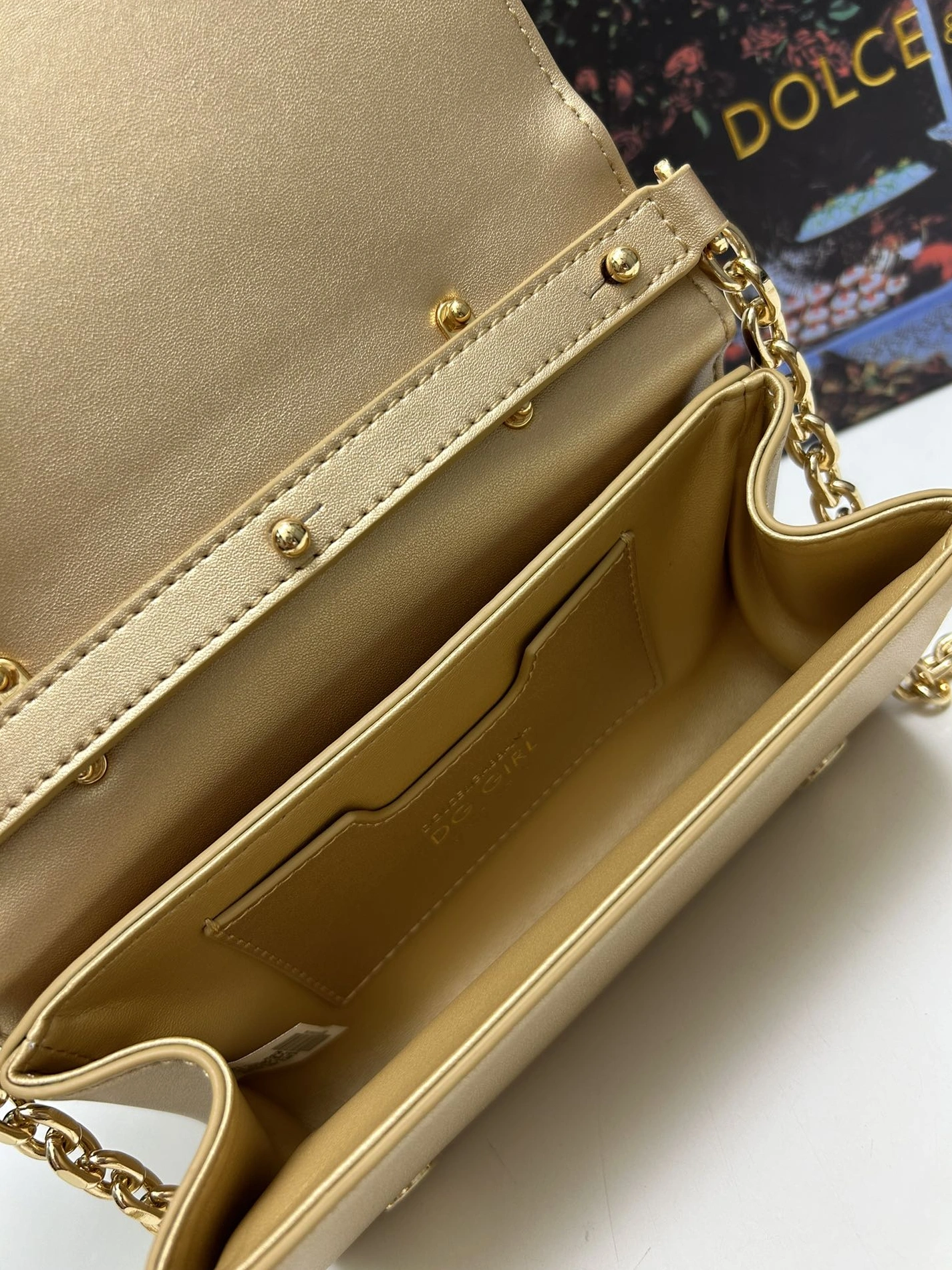 Dolce & Gabbana D&G AAA Quality Messenger Bags For Women Functional 3788