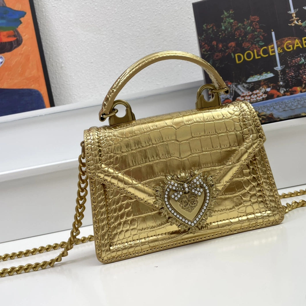 Dolce & Gabbana D&G AAA Quality Messenger Bags For Women HighQuality 3930