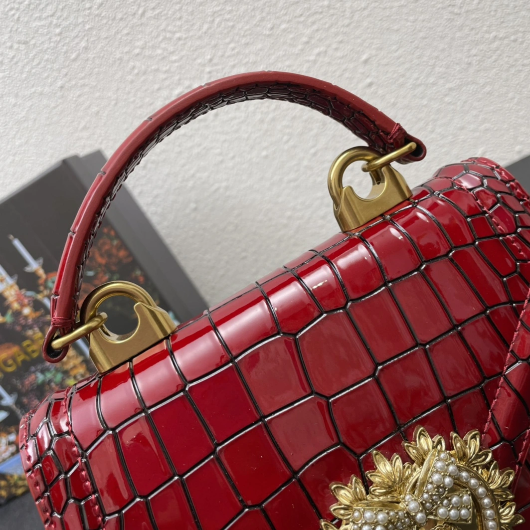 Dolce & Gabbana D&G AAA Quality Messenger Bags For Women ModernLook 7635