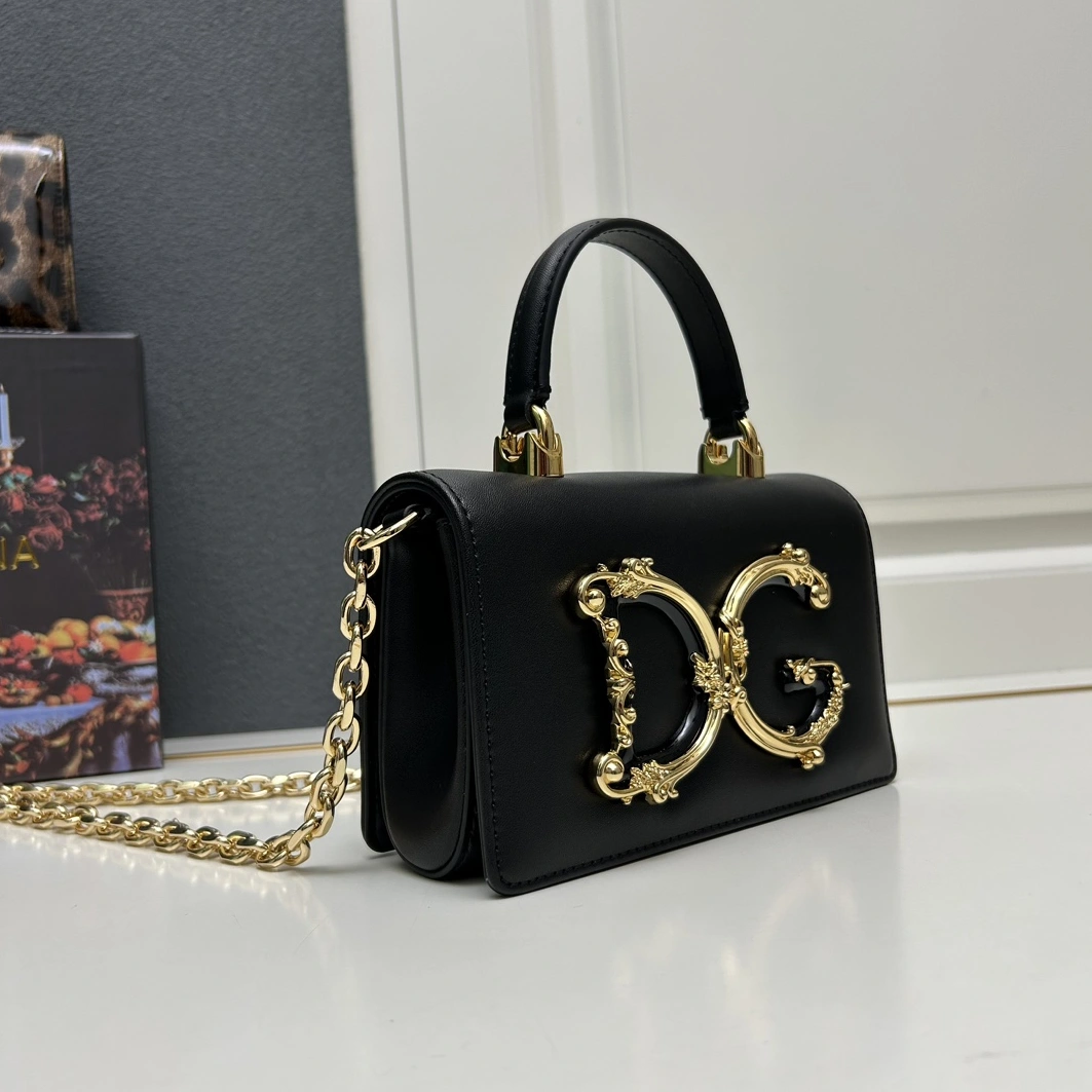 Dolce & Gabbana D&G AAA Quality Messenger Bags For Women NewStyle 8843
