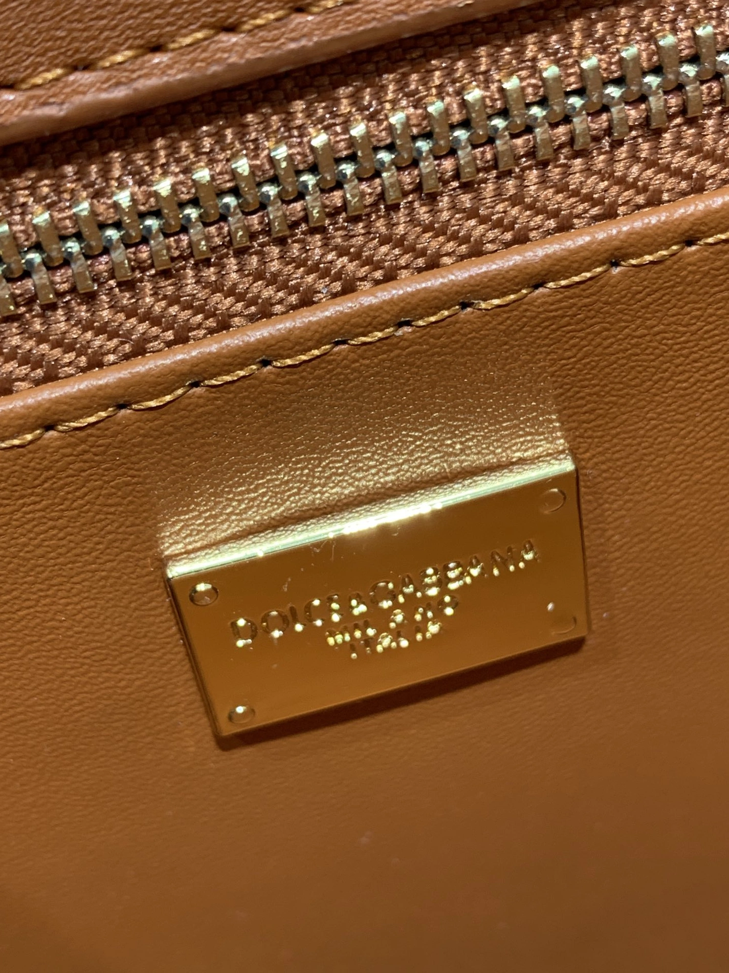 Dolce & Gabbana D&G AAA Quality Messenger Bags For Women Popular 4301